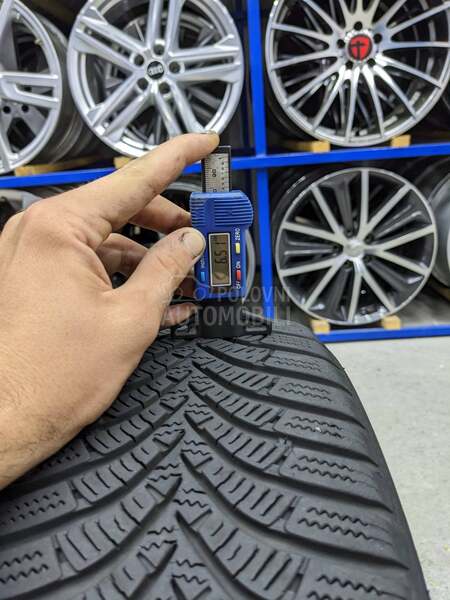 Hankook 175/65 R15 Zimska