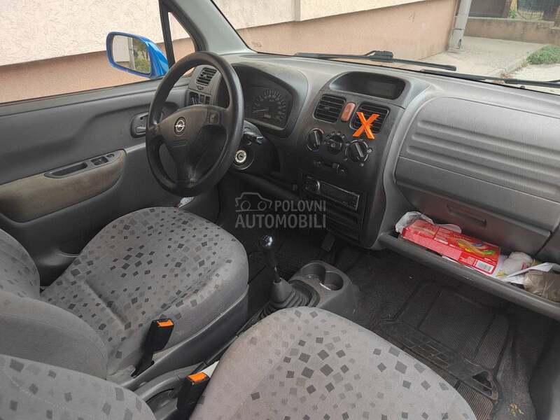 Opel Agila 1.0