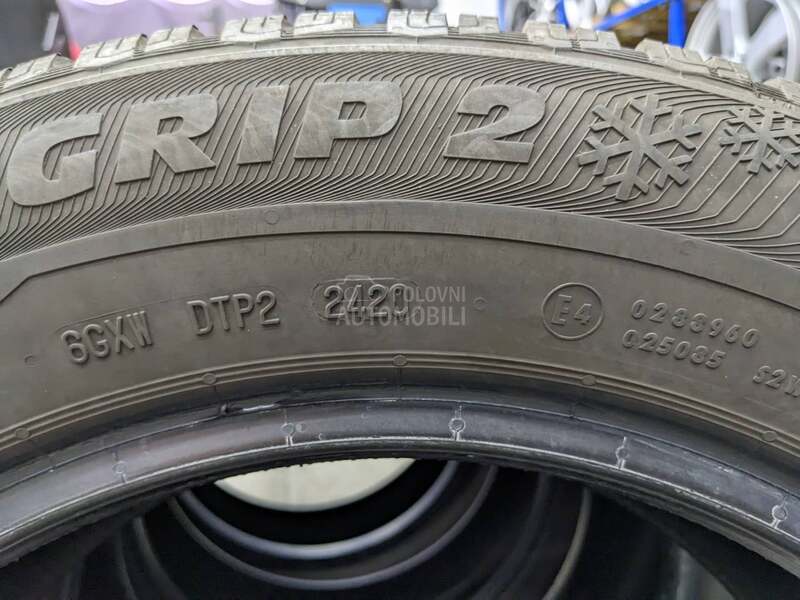 Semperit 205/60 R16 Zimska