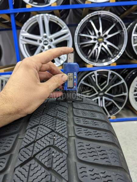 Pirelli 225/45 R19 Zimska