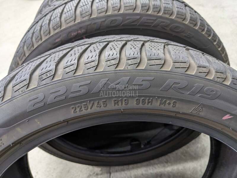 Pirelli 225/45 R19 Zimska