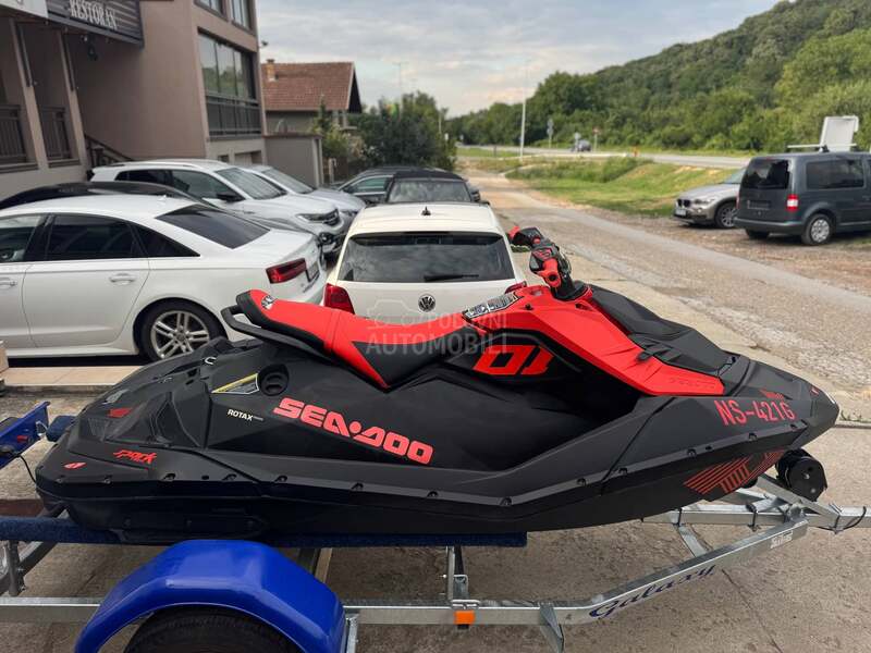 Sea-Doo Spark Trixx 2 UP