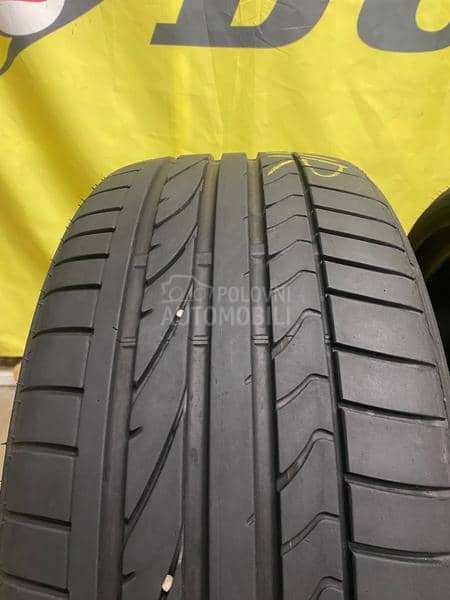 Bridgestone 215/40 R17 Letnja