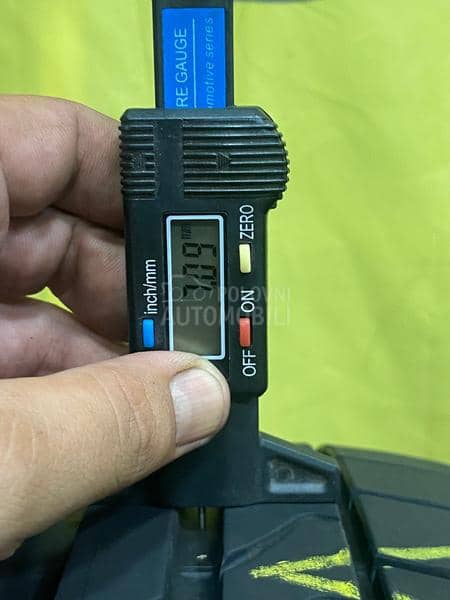 Bridgestone 215/40 R17 Letnja