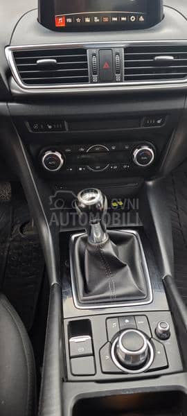 Mazda 3 2.0 Revolution