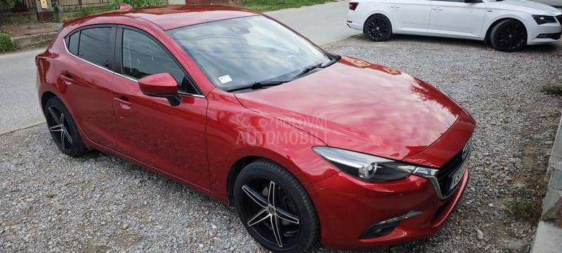 Mazda 3 2.0 Revolution