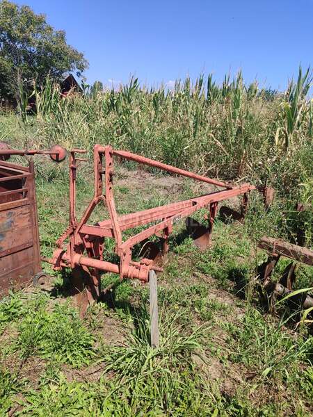 Kuhn plug