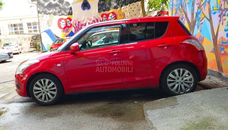 Suzuki Swift 
