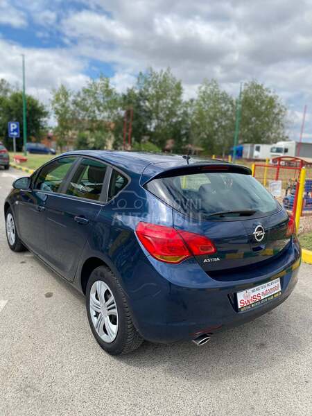 Opel Astra J 1,4 Turbo