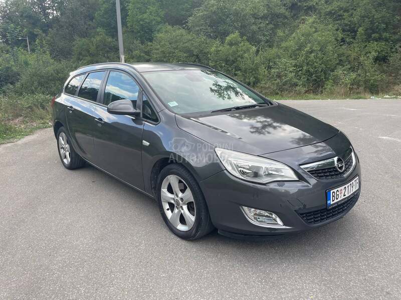 Opel Astra J 1.7CDTI