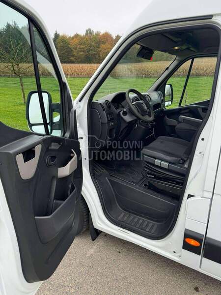 Opel Movano f3500 HLADNJACA