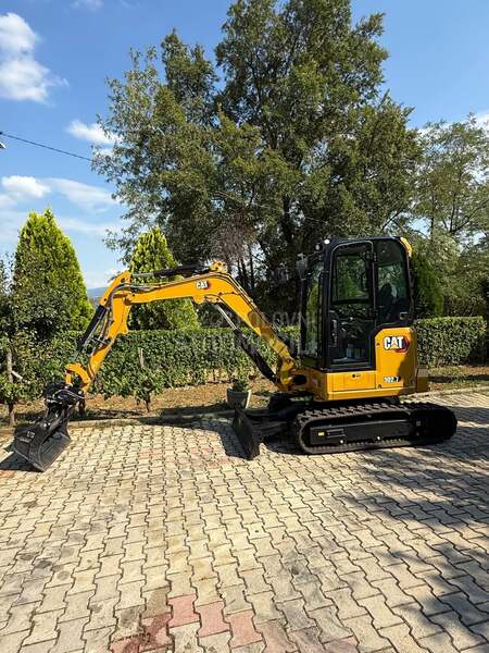 CAT 302.7