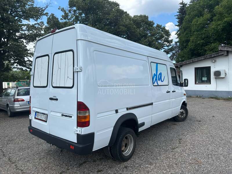 Mercedes Benz sprinter 413 cdi