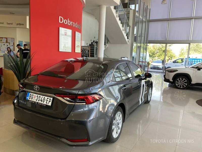 Toyota Corolla 1.5 VVT-IW LUNA