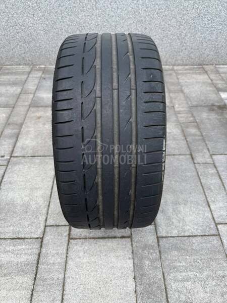 Bridgestone 245/35 R18 Letnja