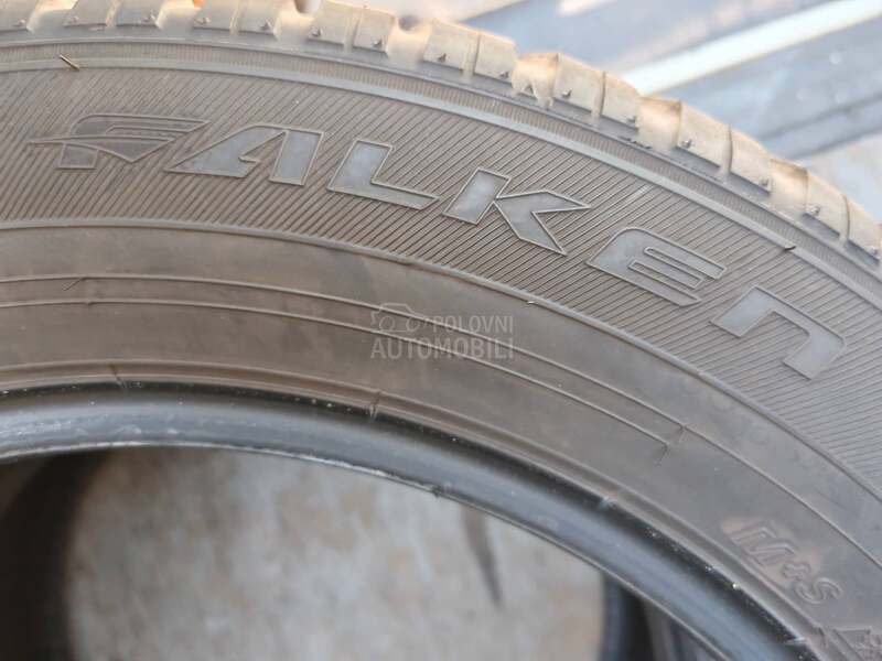 Falken 215/60 R17 Zimska