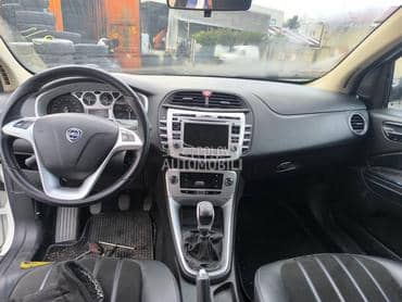 Ablender za Lancia Delta od 2008. do 2011. god.