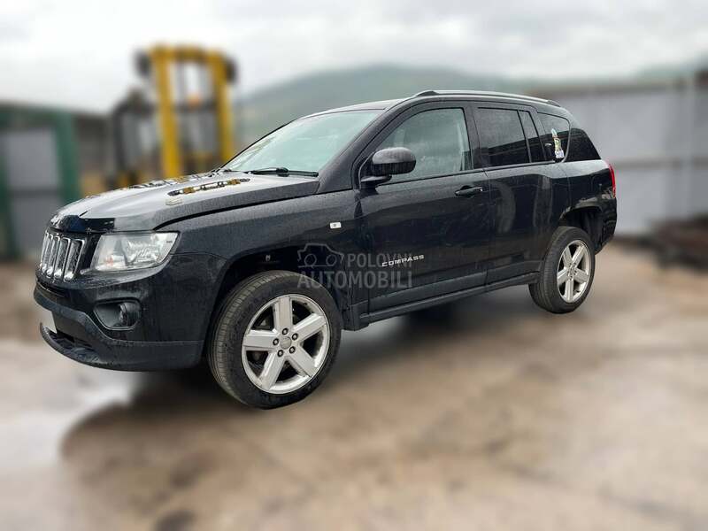 Jeep Compass 2.2 ENE 2011. god. -  kompletan auto u delovima