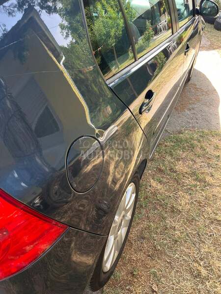 Volkswagen Golf 5 2.0 bdk