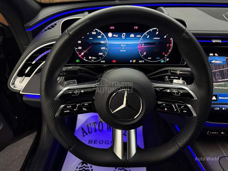 Mercedes Benz E 220 4Matic AMG Pano