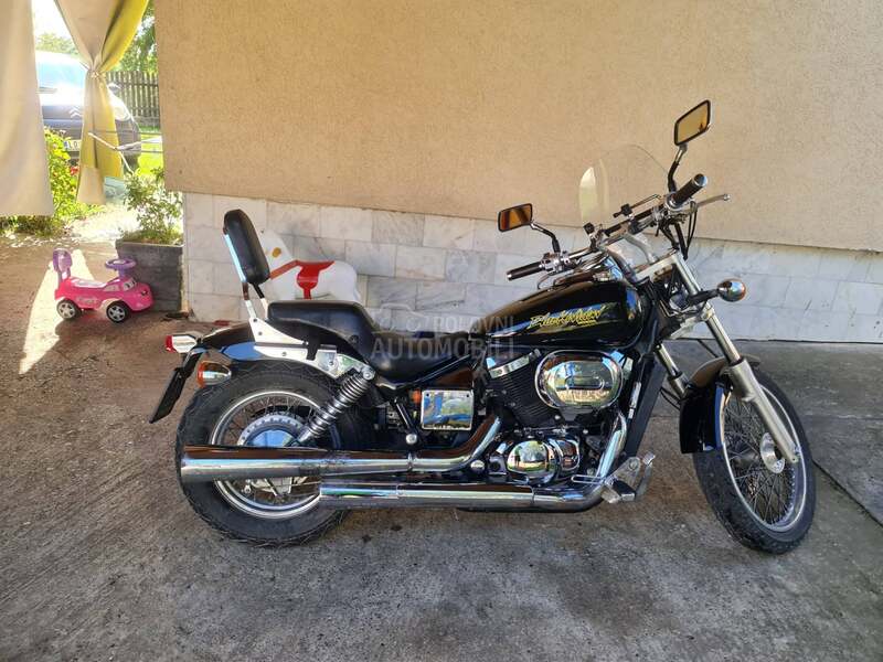 Honda Shadow-Black Widow