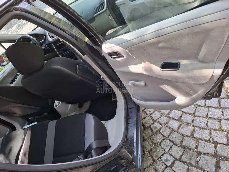 Peugeot 207 peugeot 207 1.4 hdi