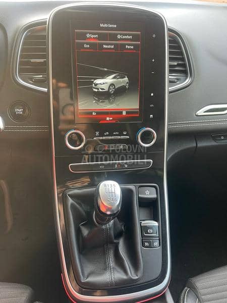 Renault Scenic BOSE