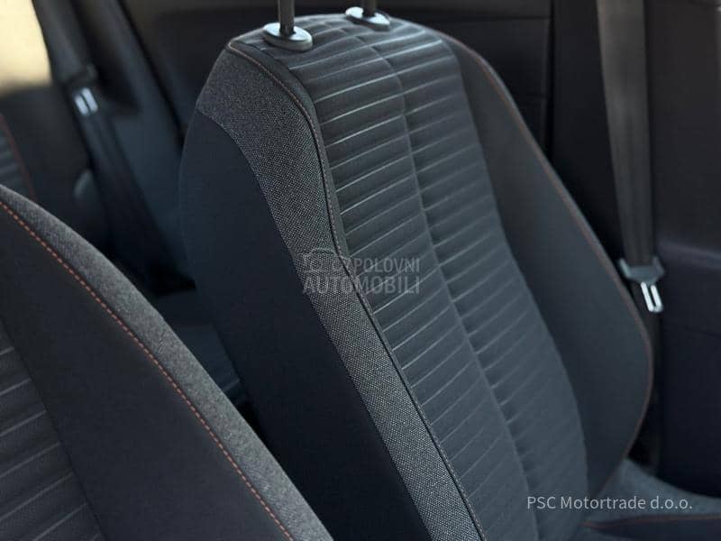 Peugeot 2008 Style/Kamera/Led