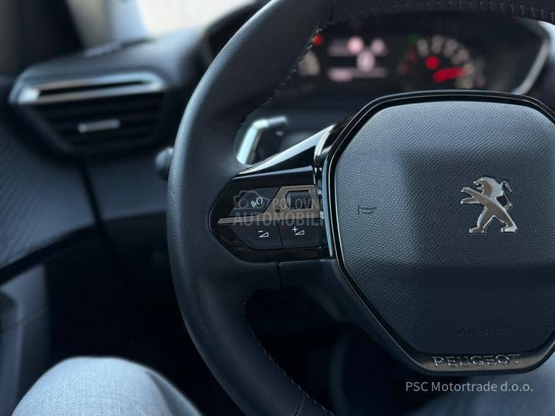Peugeot 2008 Style/Kamera/Led