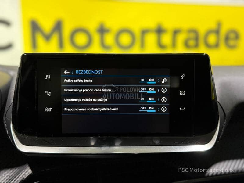 Peugeot 2008 Style/Kamera/Led