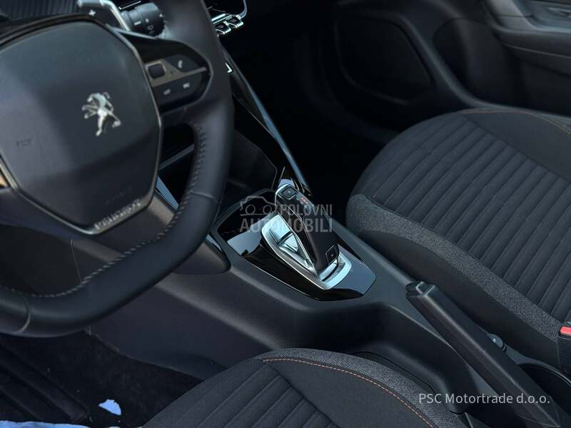 Peugeot 2008 Style/Kamera/Led
