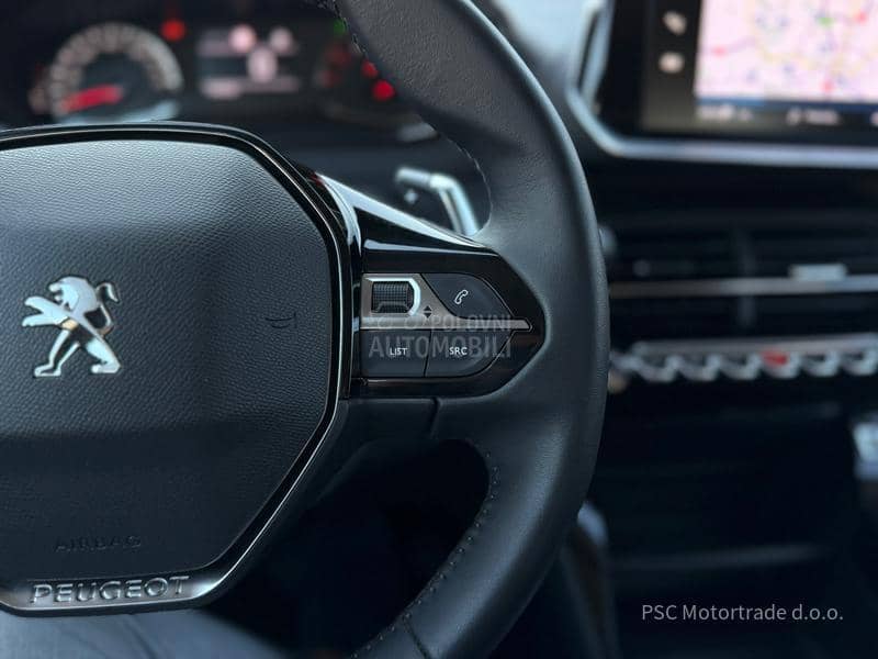 Peugeot 2008 Style/Kamera/Led