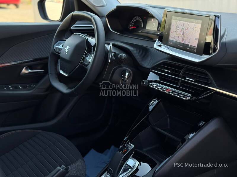 Peugeot 2008 Style/Kamera/Led