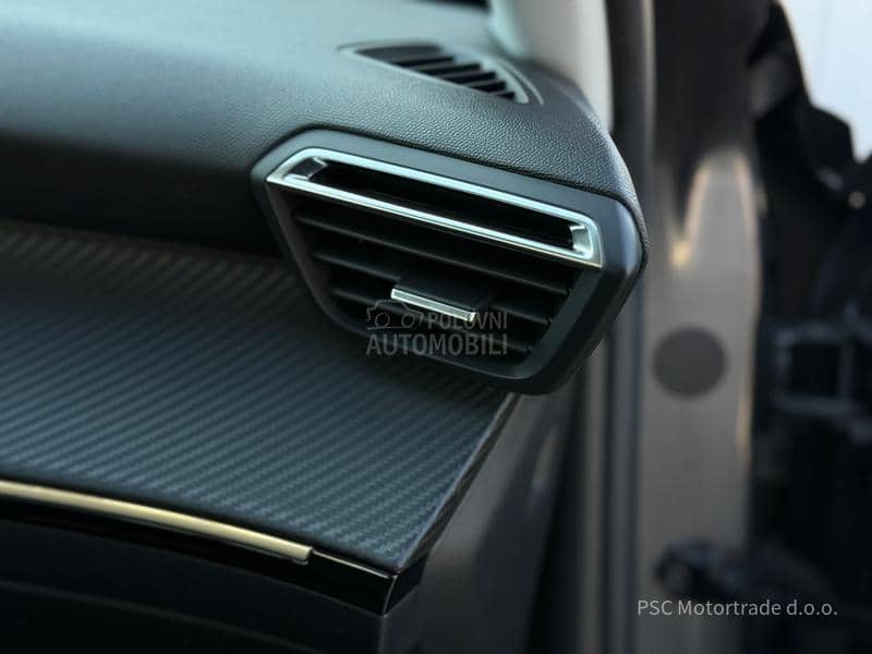 Peugeot 2008 Style/Kamera/Led