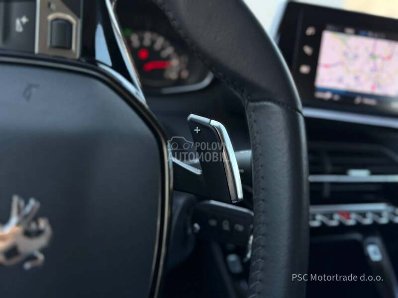 Peugeot 2008 Style/Kamera/Led