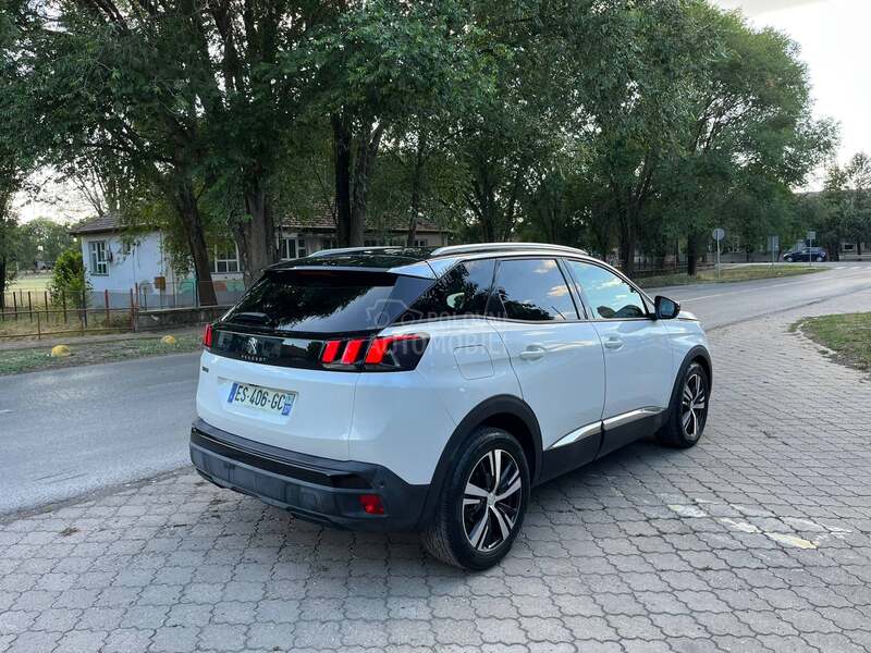 Peugeot 3008 1.2 Allure BiColor