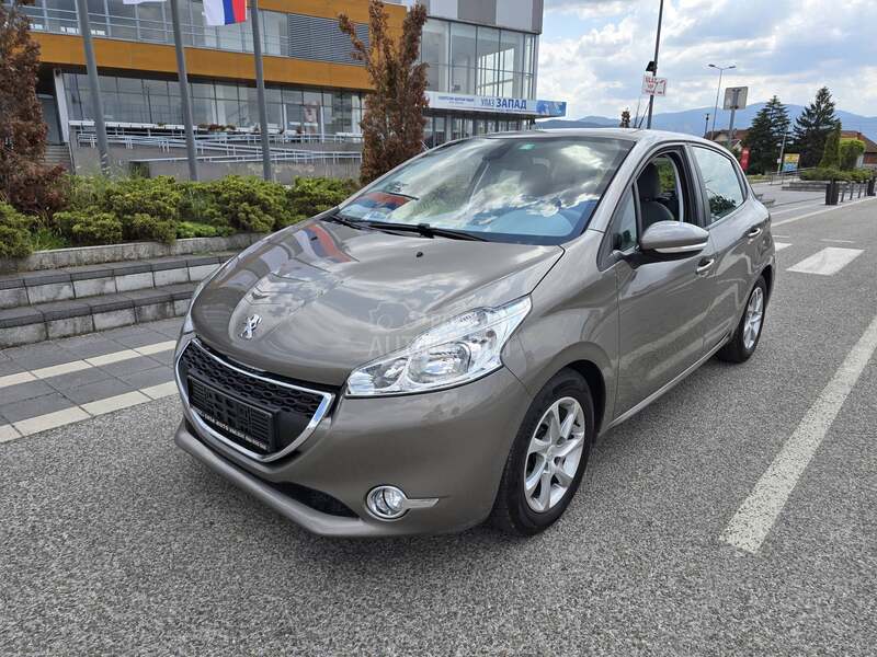 Peugeot 208 1.4 bennzz