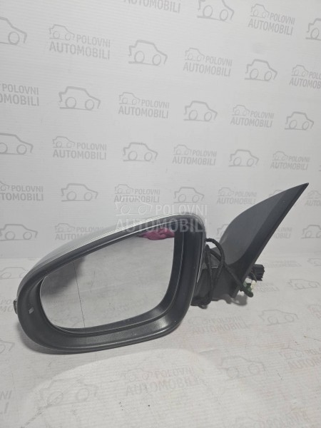 GOLF 6 CABRIO LEVI RETROVIZOR