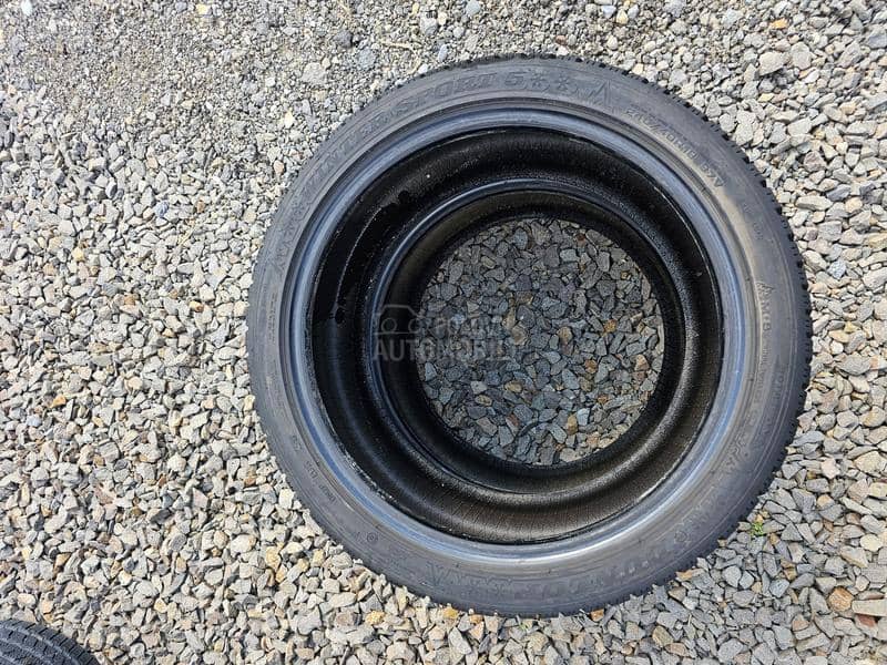 Dunlop 245/40 R18 Zimska