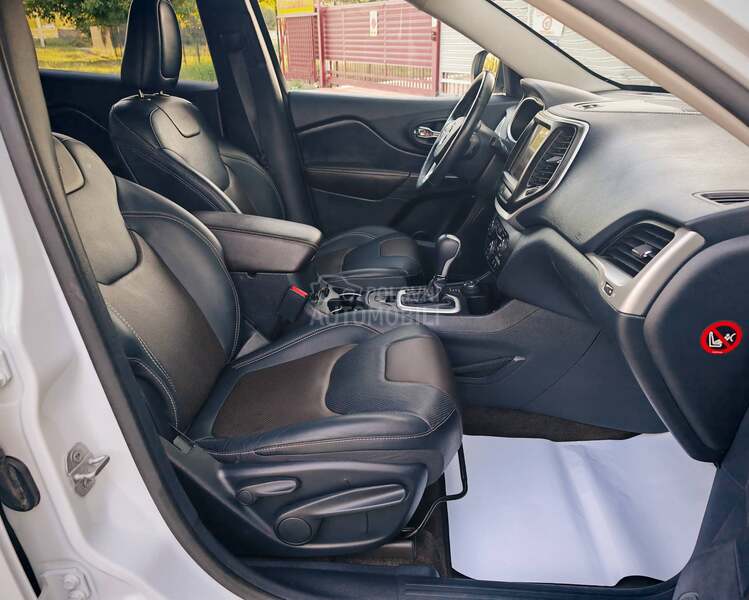 Jeep Cherokee LIMITED/ZF9/BI COLOR