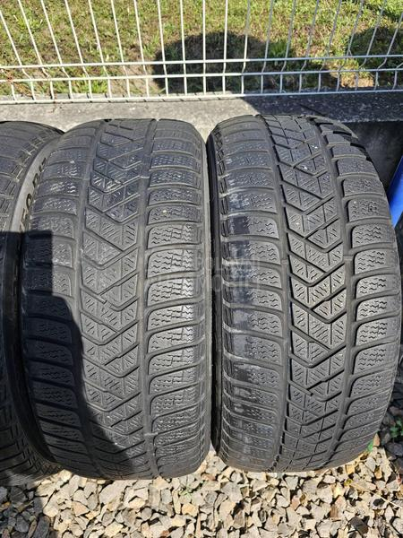Pirelli 225/50 R17 Zimska