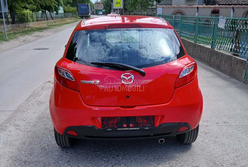 Mazda 2 