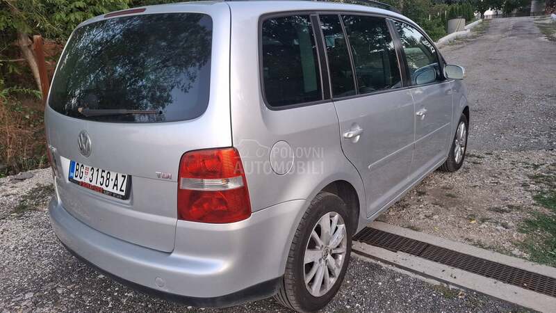 Volkswagen Touran 