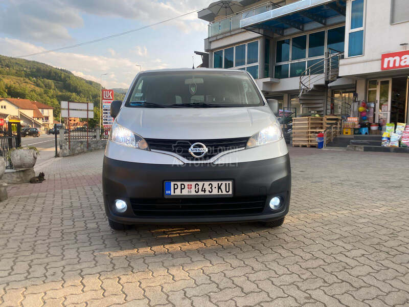 Nissan Nv200 RAMPA ZA INVALIDE EL.