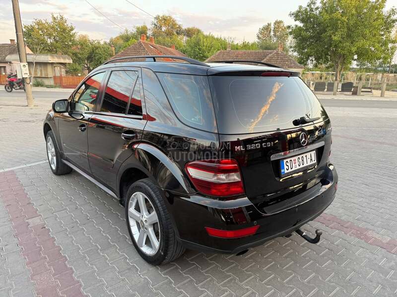 Mercedes Benz ML 320 CHROME/t.o.p