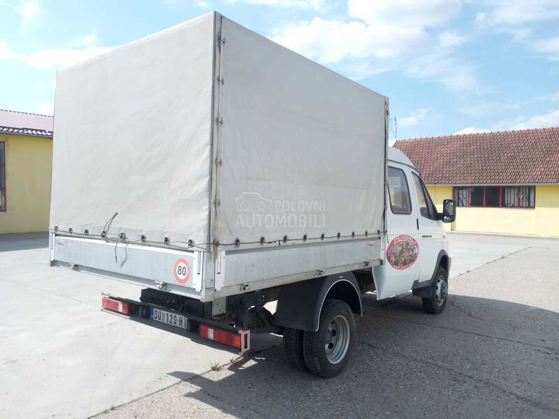GAZ Ella 2.8