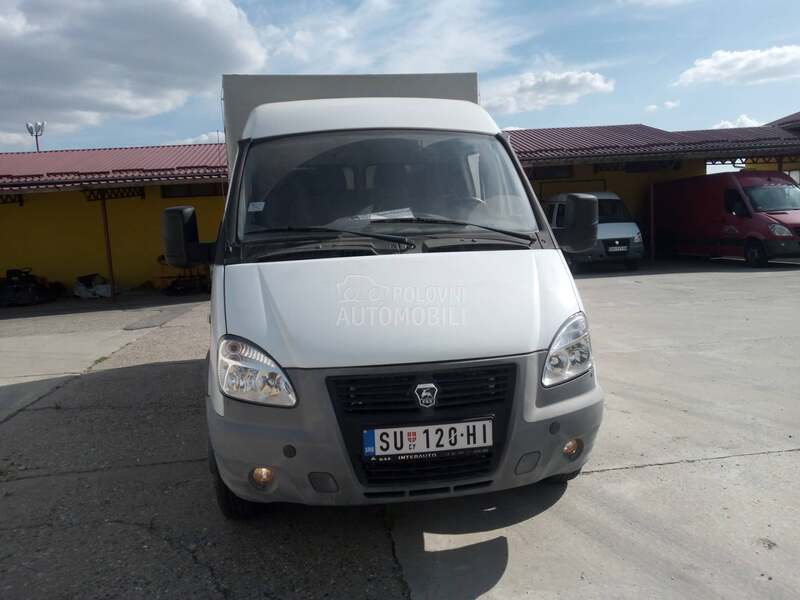 GAZ Ella 2.8