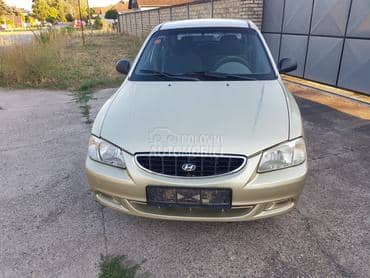 Hyundai Accent 13 I 2002. god. -  kompletan auto u delovima