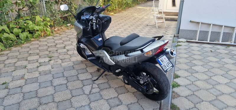 Yamaha Tmax