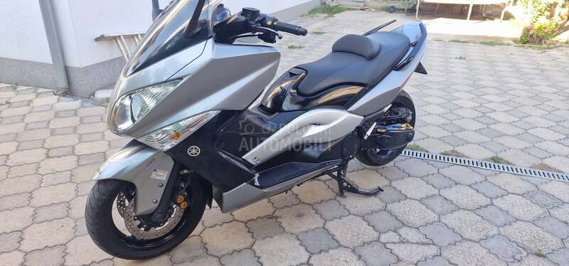 Yamaha Tmax